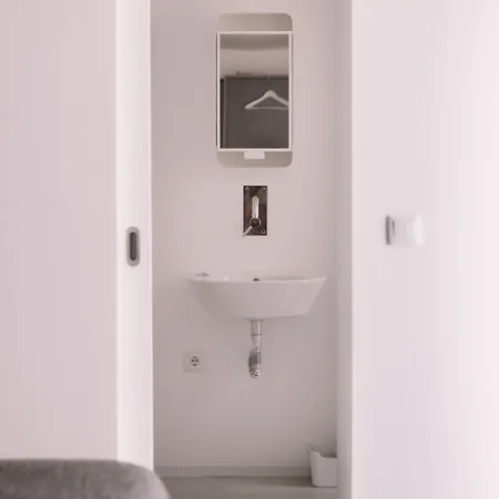Santa Bica Eat Drink & Sleep B&B 리스본
