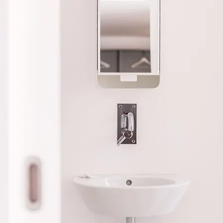 Santa Bica Eat Drink & Sleep 4* Lissabon