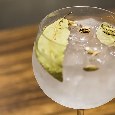 Oda ve Kahvaltı Santa Bica Eat Drink & Sleep 4*