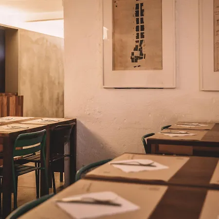 Oda ve Kahvaltı Santa Bica Eat Drink & Sleep 4*