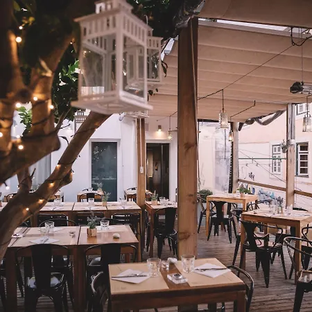 Oda ve Kahvaltı Santa Bica Eat Drink & Sleep Lisboa