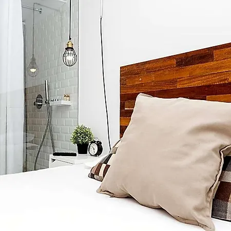 Santa Bica Eat Drink & Sleep Bed & Breakfast 4*