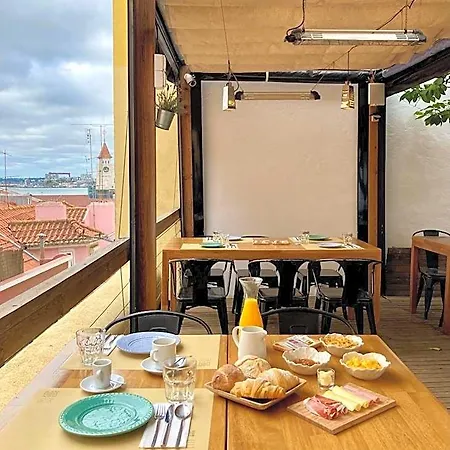Santa Bica Eat Drink&sleep Bed & Breakfast 4*