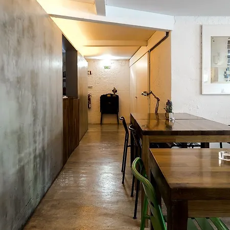 Oda ve Kahvaltı Santa Bica Eat Drink & Sleep 4*