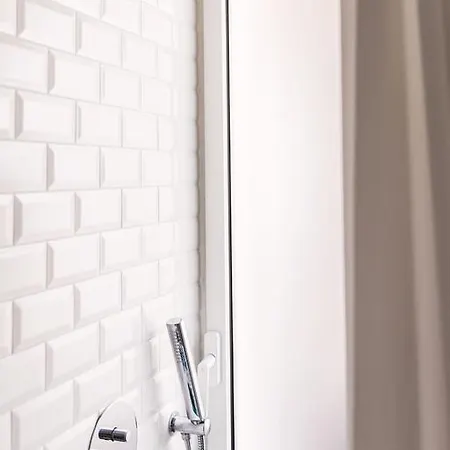 Santa Bica Eat Drink & Sleep Oda ve Kahvaltı Lisboa