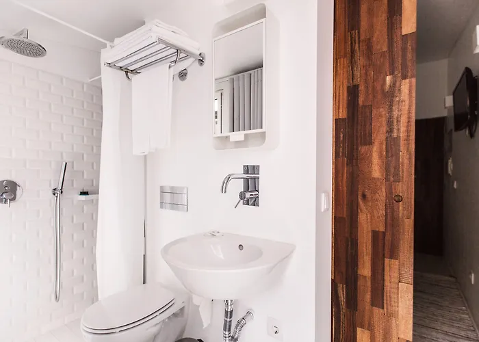 Santa Bica Eat Drink & Sleep 4* Lizbona