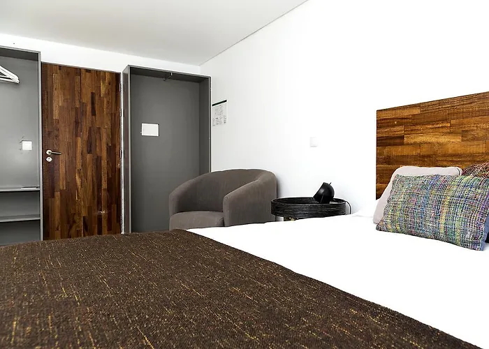 Santa Bica Eat Drink & Sleep 4* Lizbona