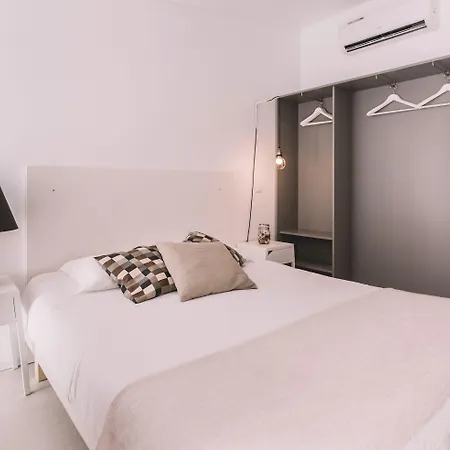 Santa Bica Eat Drink & Sleep Bed and breakfast