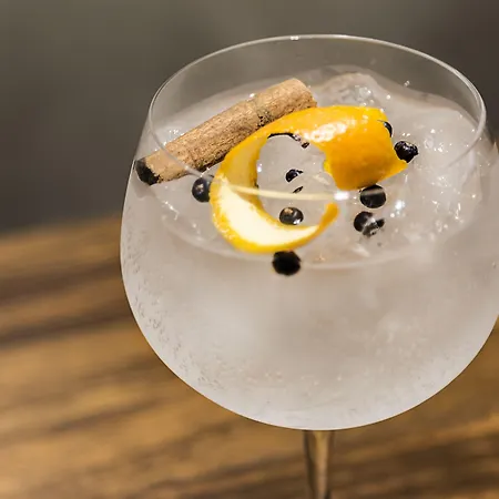 Santa Bica Eat Drink & Sleep Lisboa