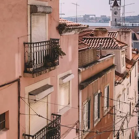 Santa Bica Eat Drink & Sleep Bed and breakfast 4*